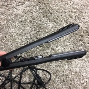 Hair straightener
